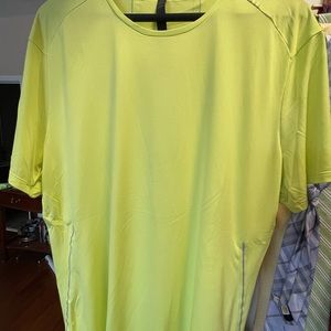 Men’s XL LuLu Fast and Free SS - NWT - never worn